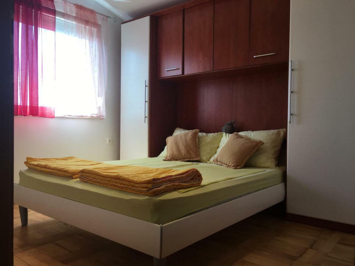 Ferienwohnung DaMa Obrovac Exterior foto